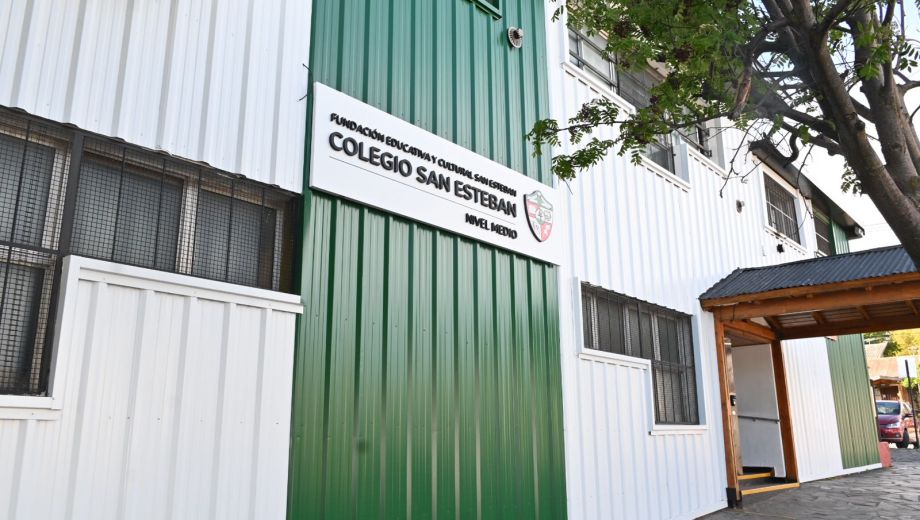 La Fundación San Esteban de Bariloche renunció al subsidio provincial y pasa a ser escuela arancelada. Foto: Chino Leiva