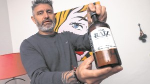 Gin artesanal: la bebida que plantó raíces en Viedma