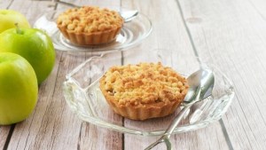Crumble de manzana sin azúcar: la receta saludable de un clásico irresistible