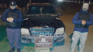 Detuvieron a residentes por caza furtiva de guanacos cerca del río Limay en el parque Nahuel Huapi