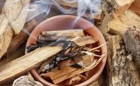 Feng Shui: cuál es el mejor día de octubre para encender Palo Santo y atraer abundancia