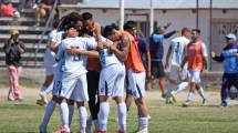 Imagen de La Amistad ganó y es el único líder de la Liga Confluencia, tras el empate de Regina