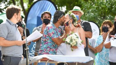 El otro lado de la Regata: amores, promesas y recuerdos en el agua