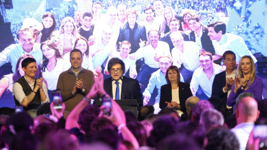 Javier Milei luego de la victoria en las elecciones. Foto: Gentileza REUTERS/Cristina Sille