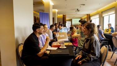 Emprendedores de Neuquén mano a mano con franquicias rentables