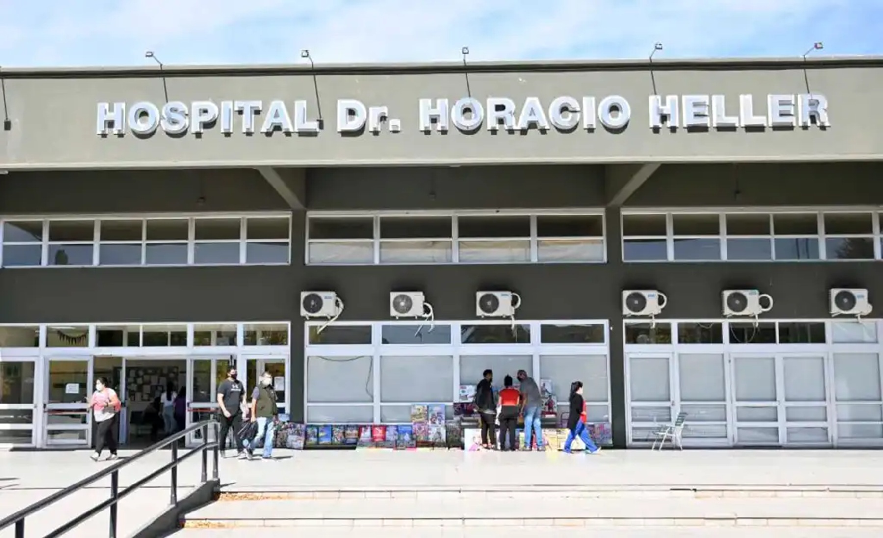 Imputaron a cuatro policías por la muerte de un hombre dentro de un hospital de Neuquén