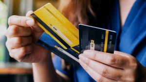 Estafas en Neuquén y Cipolletti: una mujer gastó $13 millones con tarjetas que no eran suyas