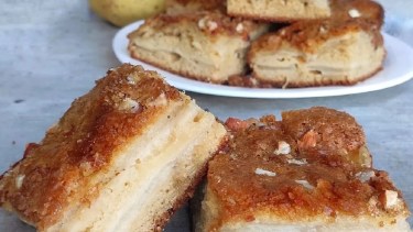 Salen cuadraditos de pera para el mate