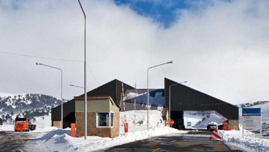 Paso fronterizo Pino Hachado.-