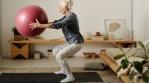 Imagen de Los 3 ejercicios más efectivos para después de los 40: fortalecen sin dañar las articulaciones