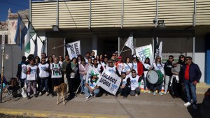 Paro docente en Río Negro: en Viedma, la Unter realiza una toma «pacífica» del Consejo Escolar