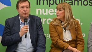 Weretilneck espera la respuesta de los gremios por el bono y no define si paga ante el rechazo