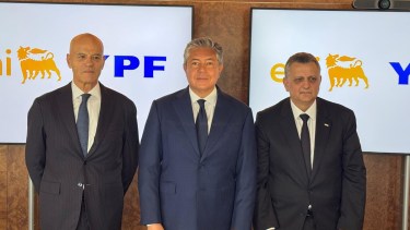 YPF y Eni sellaron un paso clave en el GNL y van tras un financiamiento de US$20.000 millones