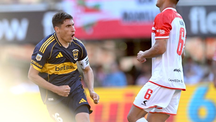 Miguel Merentiel, de penal y en tiempo adicional, le dio la victoria a Boca en el estadio UNO. (FBaires)