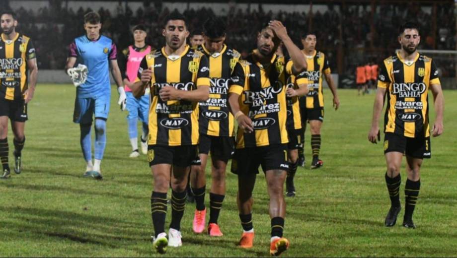 Olimpo fue vapuleado al caer 5 a 0 con Douglas Haig. (Foto: La Nueva)
