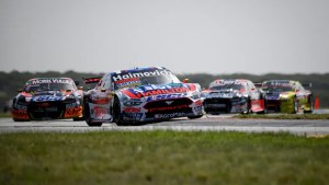 Christian Ledesma ganó en Toay y Agustín Canapino quedó a un paso de ser campeón del TC