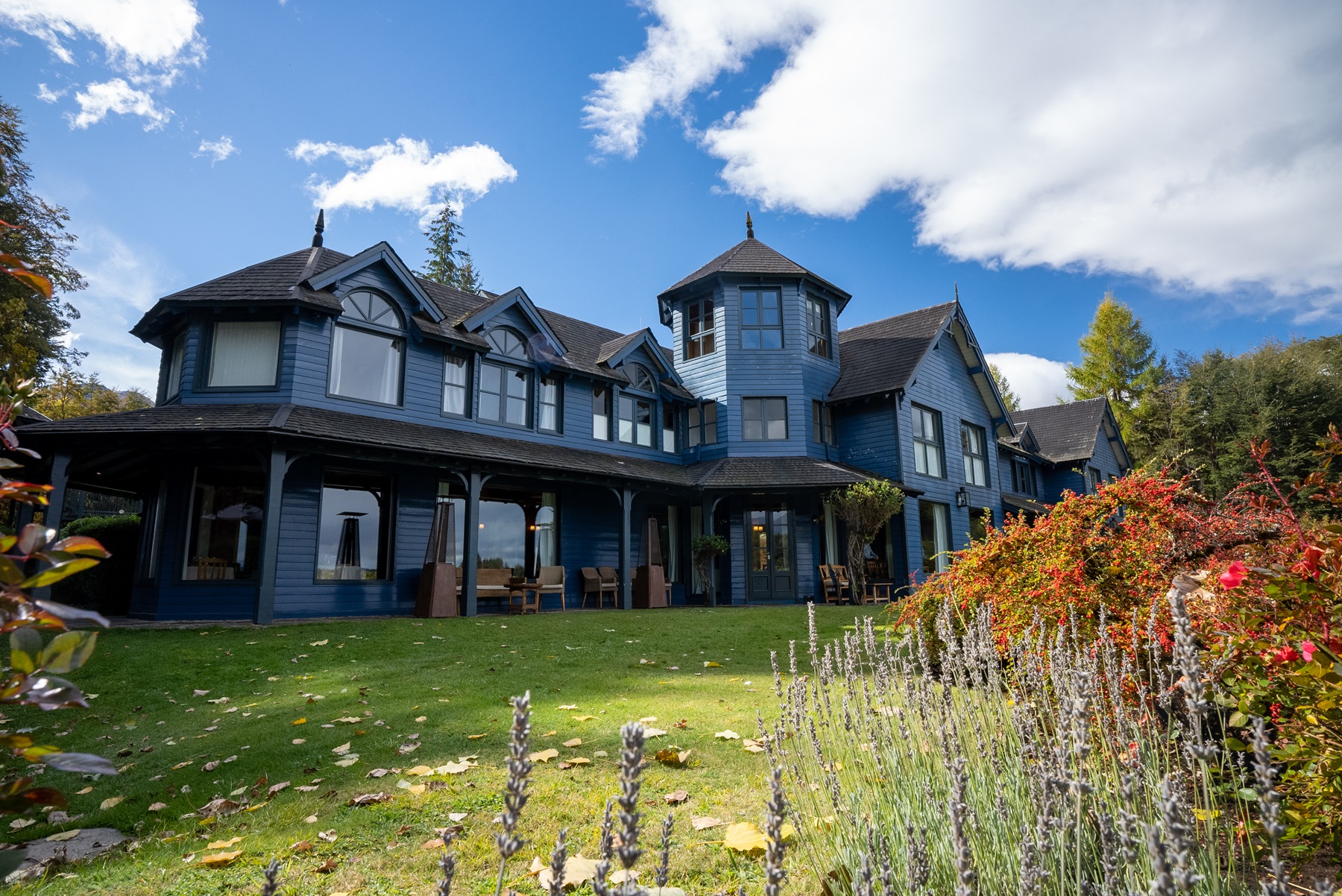 Un estilo que marcó la estética cordillerana: hicieron libro el legado de “Taco” Rey