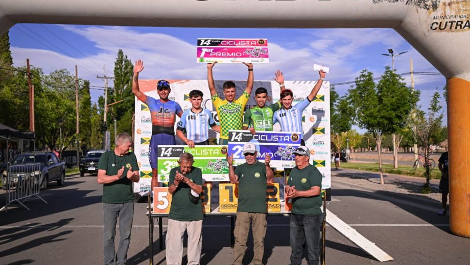 Leonardo Cobarrubia ganó la Vuelta de Cutral Co. (Foto: Municipalidad de Cutral Co)