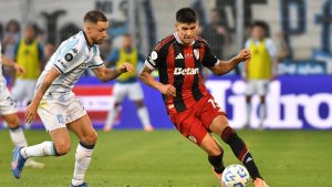 Racing y River se miden por los octavos del Clausura: formaciones, hora y TV