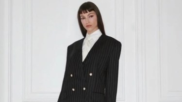 Úrsula Corberó explotó contra un vecino que la grabó sin consentimiento