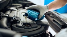 Imagen de Muchos no saben y es importante: Cada cuánto hay que cambiar el aceite del auto 
