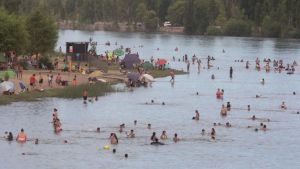 Murió un hombre ahogado en una zona no habilitada del río en Neuquén