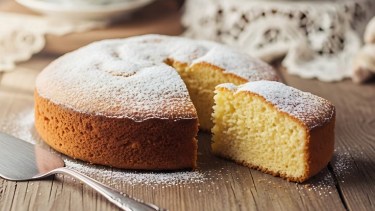 Cómo hacer un bizcochuelo esponjoso en 5 minutos, sin TACC y sin batidora 