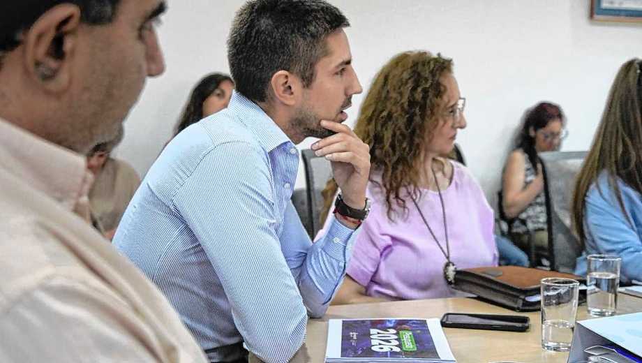 El subsecretario de Hacienda presentó los números 2026 en el Deliberante (foto  Cecilia Maletti)