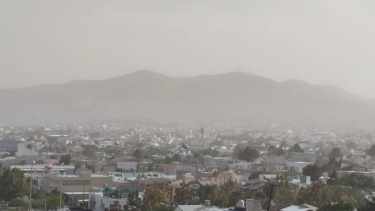 Alerta roja en Comodoro Rivadavia: vientos de 140 km/h paralizan la ciudad y afectan servicios