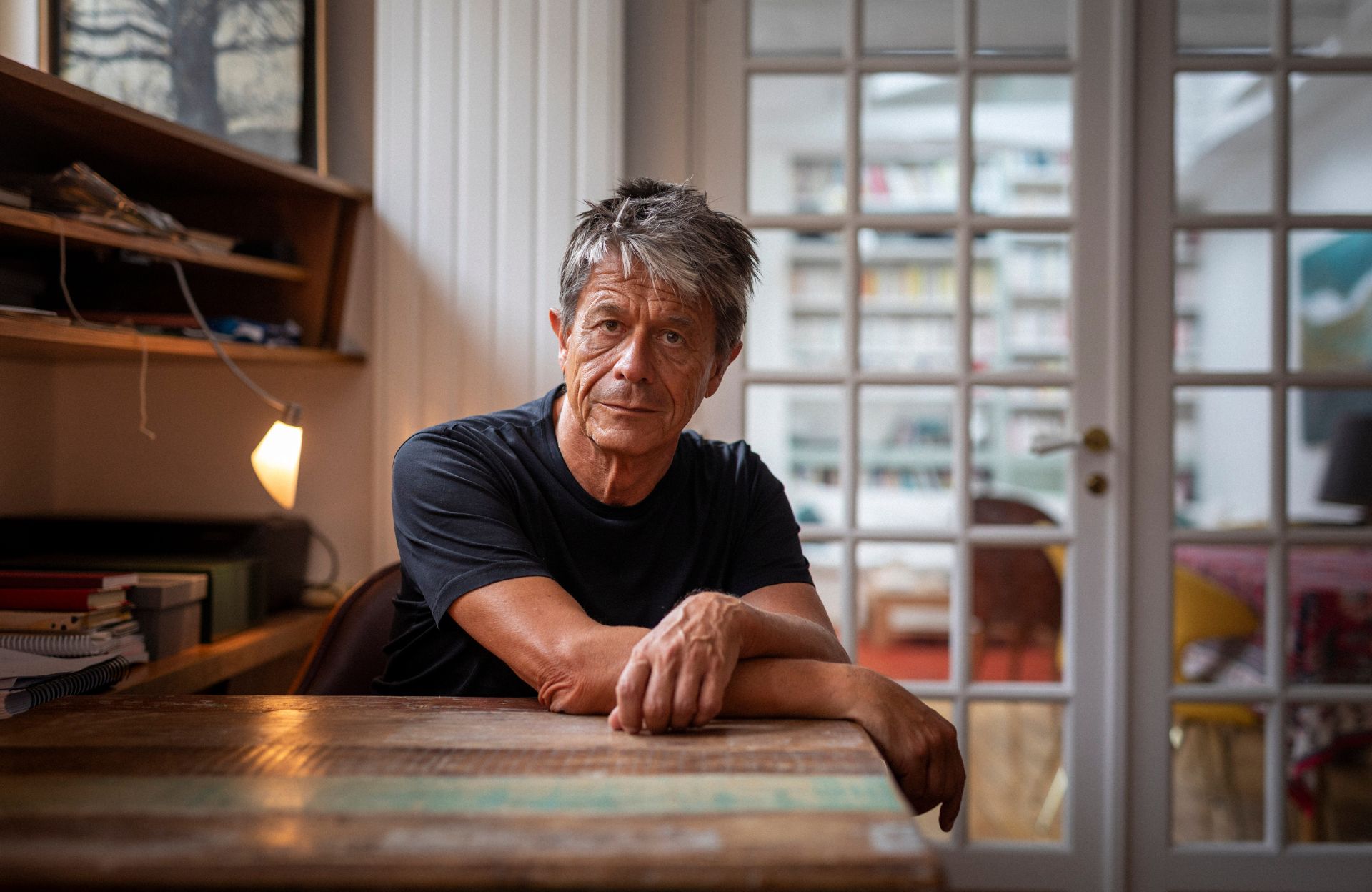 Todo sobre mi madre, o la historia con la que Emmanuel Carrère obtuvo el Premio Médicis