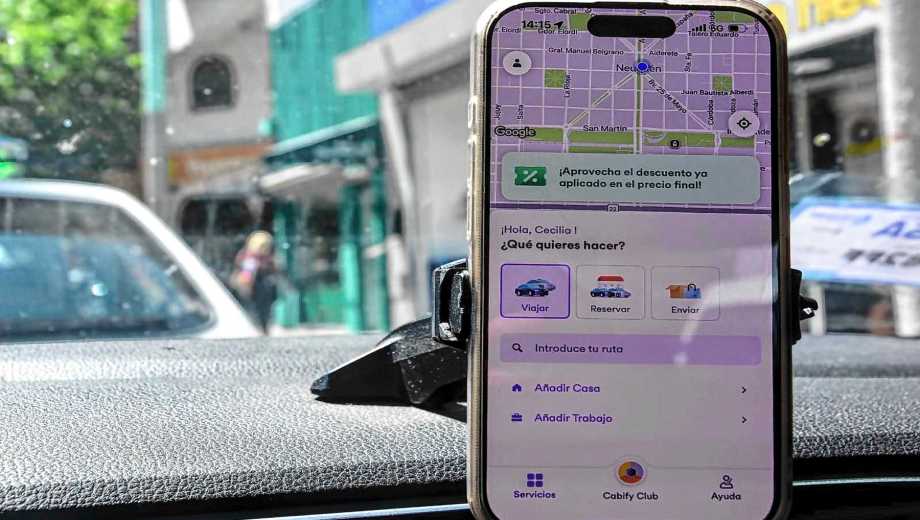 Por ordenanza: otra ciudad de Neuquén habilita las aplicaciones de transporte como Uber y Cabify