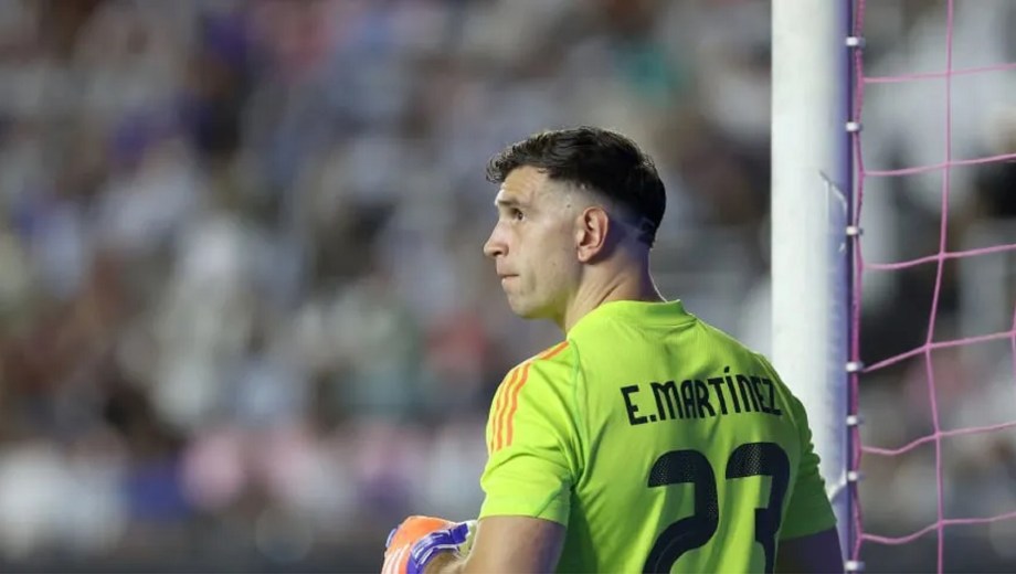 Emiliano Martínez no estará en el amistoso contra Angola.