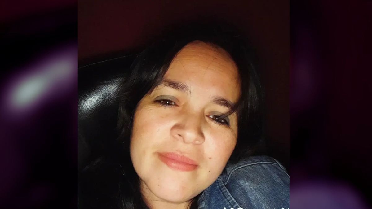 Quién era la mujer de 30 años que murió, tras chocar contra una ambulancia en la Ruta 6: cayó a un desagüe en Roca - Image 1