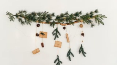 Adiós al árbol de Navidad: la decoración minimalista que será furor este 2025