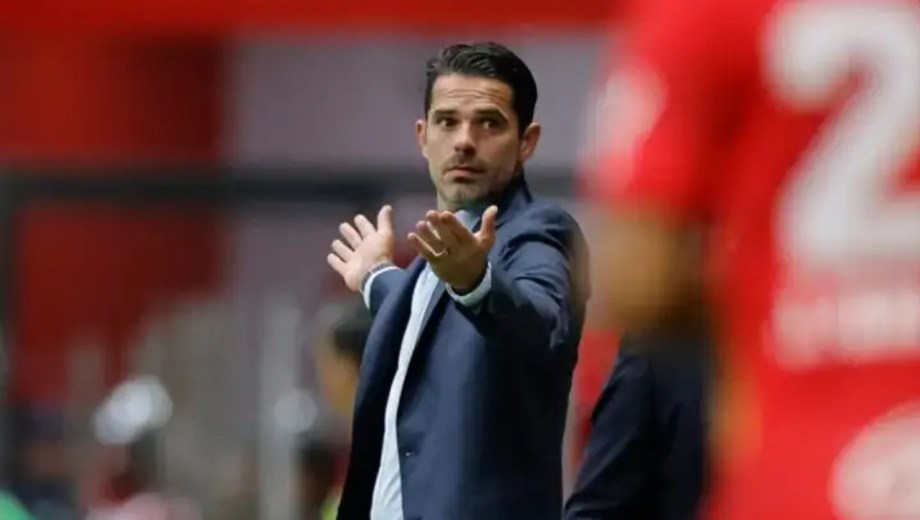 Fernando Gago, dejó de ser el director técnico de Necaxa.