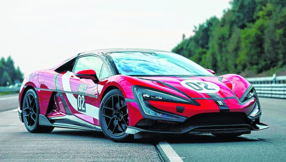 BYD también ostenta el récord del auto más rápido del mundo, el Yangwang U9 Xtreme, un deportivo eléctrico de 3.000 caballos que puede superar los 490 km/h.