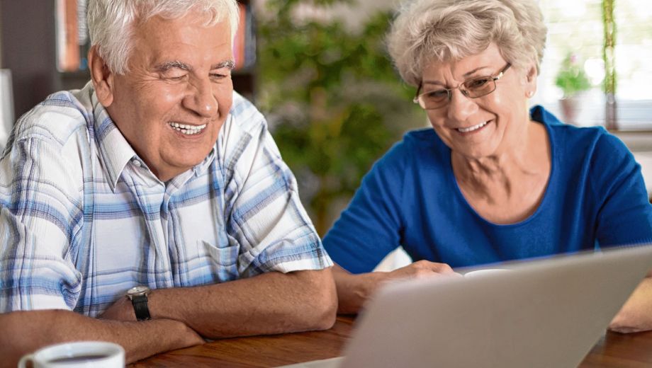 La plataforma ofrece desafíos interactivos pensados para mantener la mente activa a cualquier edad. 