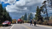 Imagen de Incendio forestal en El Bolsón: SPLIF y Bomberos controlaron el fuego en plena alerta por fuertes vientos