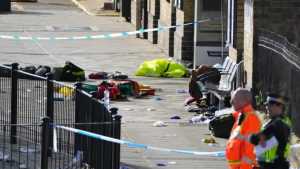 Reino Unido: 11 heridos por un violento ataque con arma blanca en un tren, hay dos detenidos