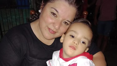 Mateo necesita ayuda: tiene parálisis cerebral y un tratamiento en México podría cambiar su vida