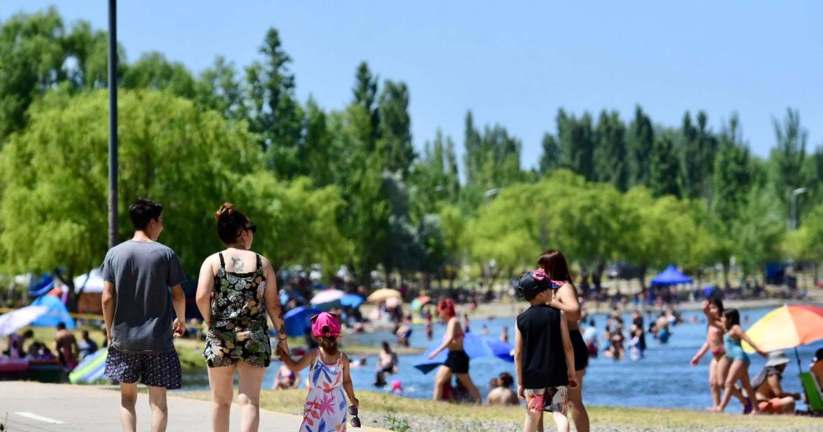 Navidad en el río: qué colectivos te llevan a los balnearios de Neuquén ...
