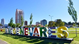 Las letras del Parque Jaime De Nevares regresaron a la ex U9 de Neuquén