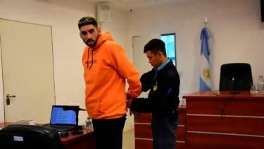 Pidieron 20 años de prisión para un padre por causar el incendio de la casa donde su hijo murió en Neuquén