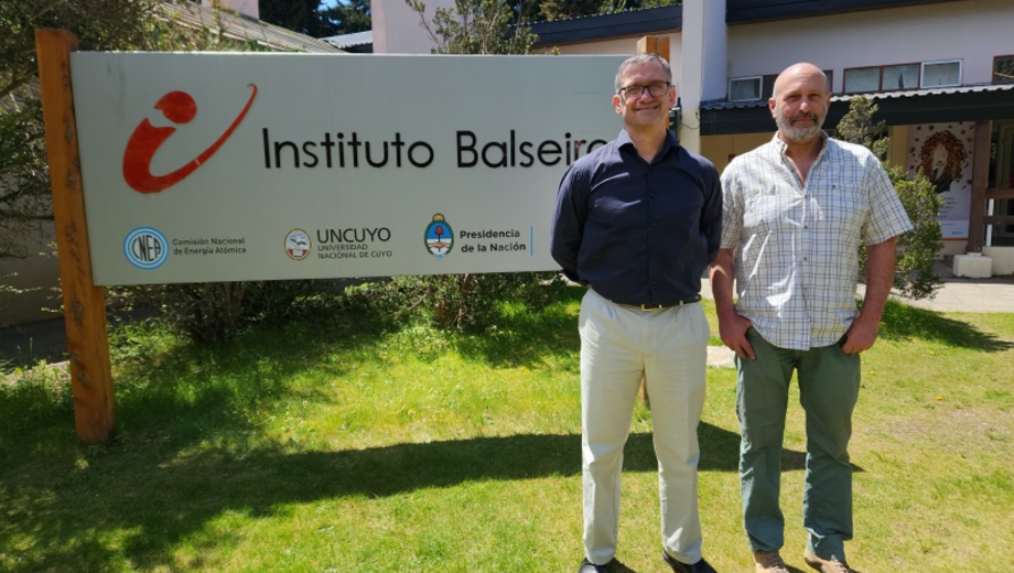 El físico Marcelo Kuperman renovó su mandato como vicedirector de Ciencias y el ingeniero Rubén Sosa asumió como vicedirector de Ingeniería del Instituto Balseiro. Foto gentileza. 
