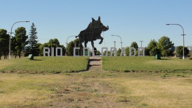 Lo imputaron tras intentar matar a golpes a un hombre en Río Colorado: cumplirá cuatro meses de preventiva