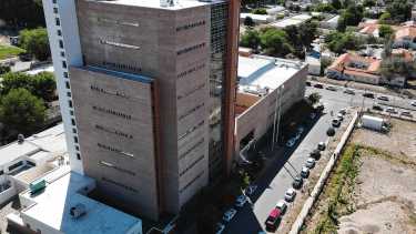 Condenan a un penitenciario en Roca por cobrar coimas para ingresar drogas: lo inhabilitaron de por vida