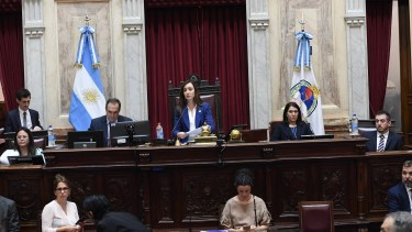 En medio de la polémica con Lorena Villaverde, este viernes juran los nuevos senadores 