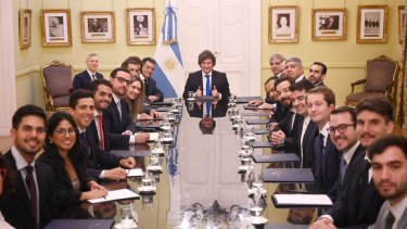 Vaca Muerta: Vista Energy presentó su plan de crecimiento al gobierno de Javier Milei