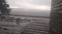 Imagen de Una tormenta eléctrica sorprendió a Bariloche este domingo: granizo, truenos y lluvia intensa