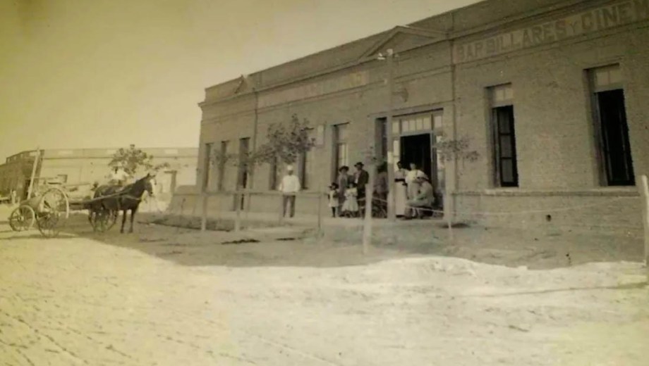 El Cipolletti de ayer ahora encontró su historia sistematizada, a partir del trabajo de Liliana Fedeli